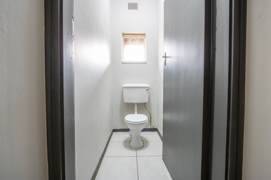 To Let 14 Bedroom Property for Rent in Die Bult North West